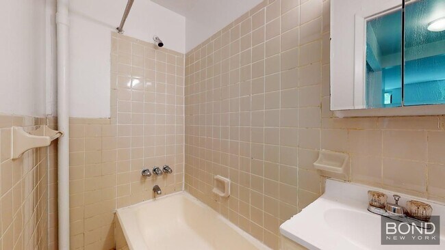 Floorplan - 330 East 74th Street