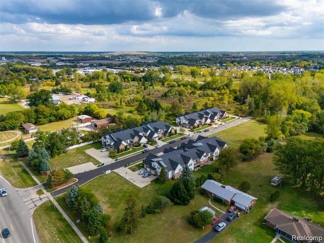 Building Photo - 17157 Higdon Dr