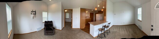 Building Photo - 4975 NW 6th Dr