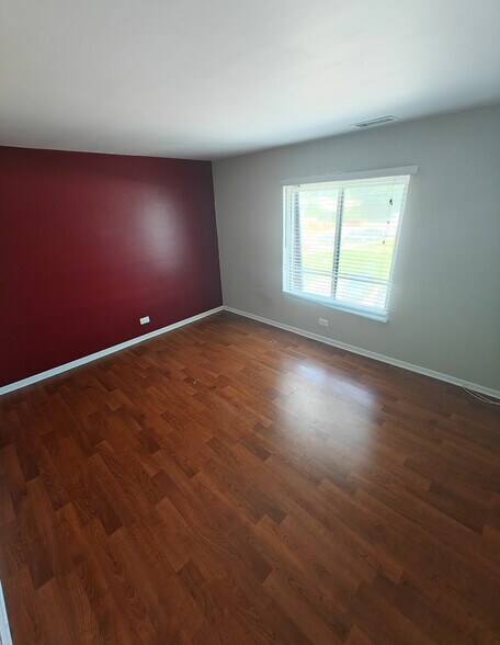 Building Photo - 631 Derry Ct