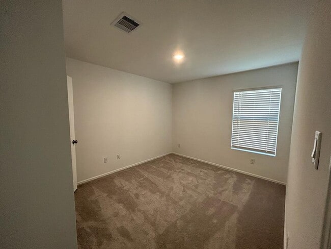 Building Photo - 26907 Jasmine Breeze Dr