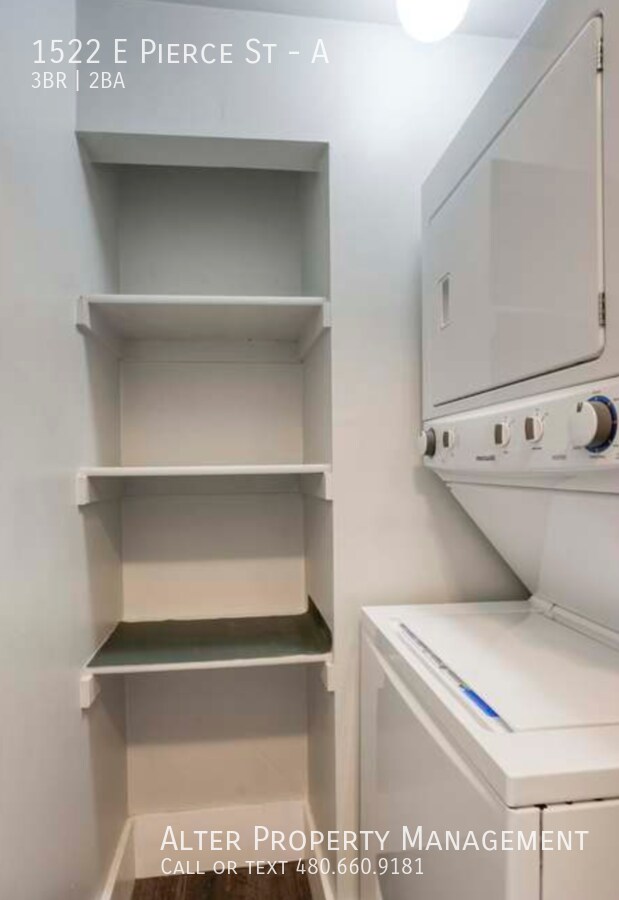 Building Photo - 1522 E Pierce St