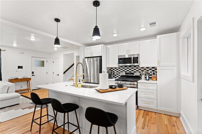 Building Photo - 500 Collier Ridge Dr NW