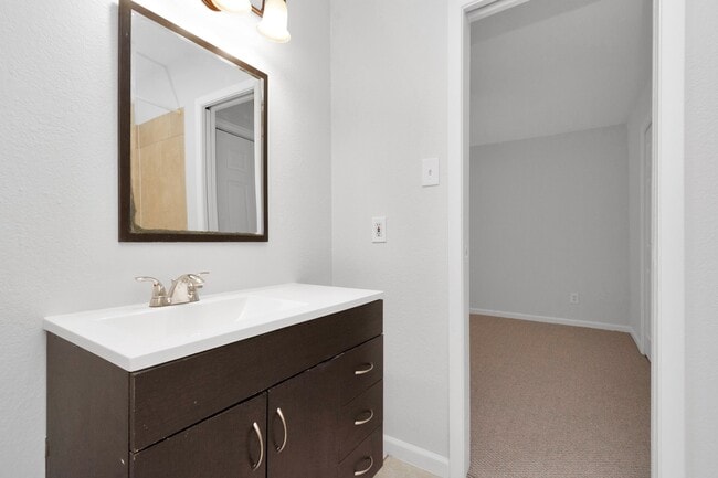 Building Photo - 12823 Briarwest Cir