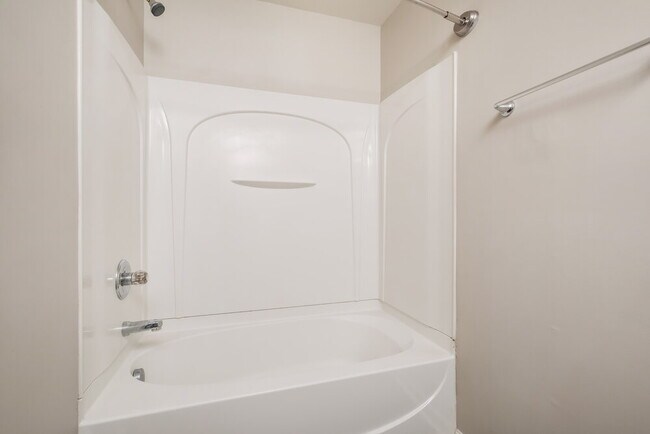 Building Photo - 8904 Elizabeth Bennet Pl