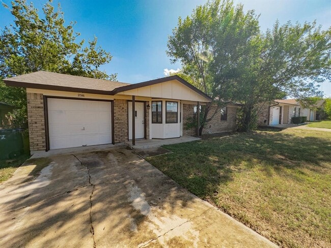 Primary Photo - 2516 N W S Young Dr