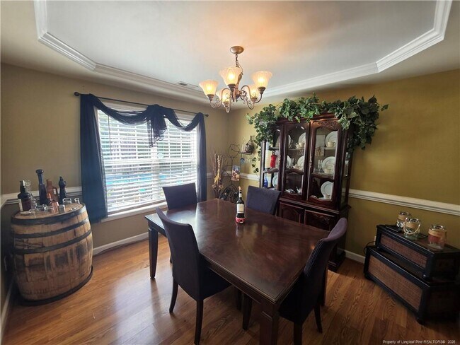 Building Photo - 247 Valley View Ct