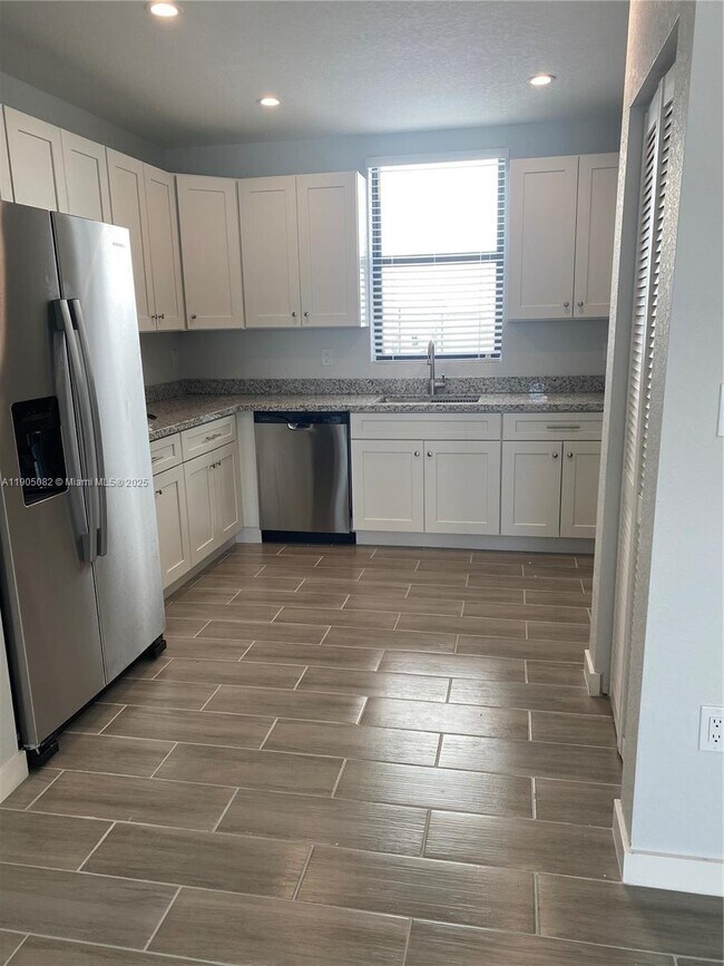 Building Photo - 24940 SW 134th Ave