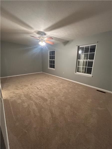 Building Photo - 580 Rosebud Cir