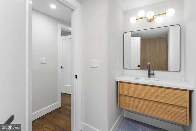 Building Photo - 6 Ryan Rd