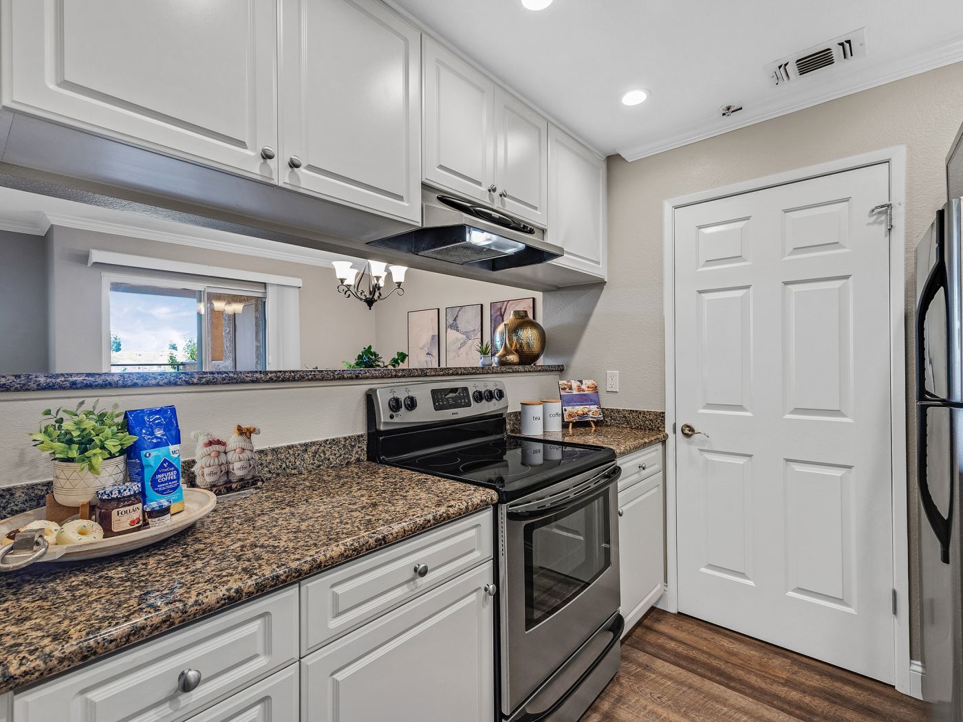 Building Photo - 805 Watson Canyon Ct