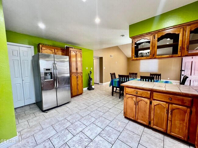 Building Photo - 14624 Eston Pl