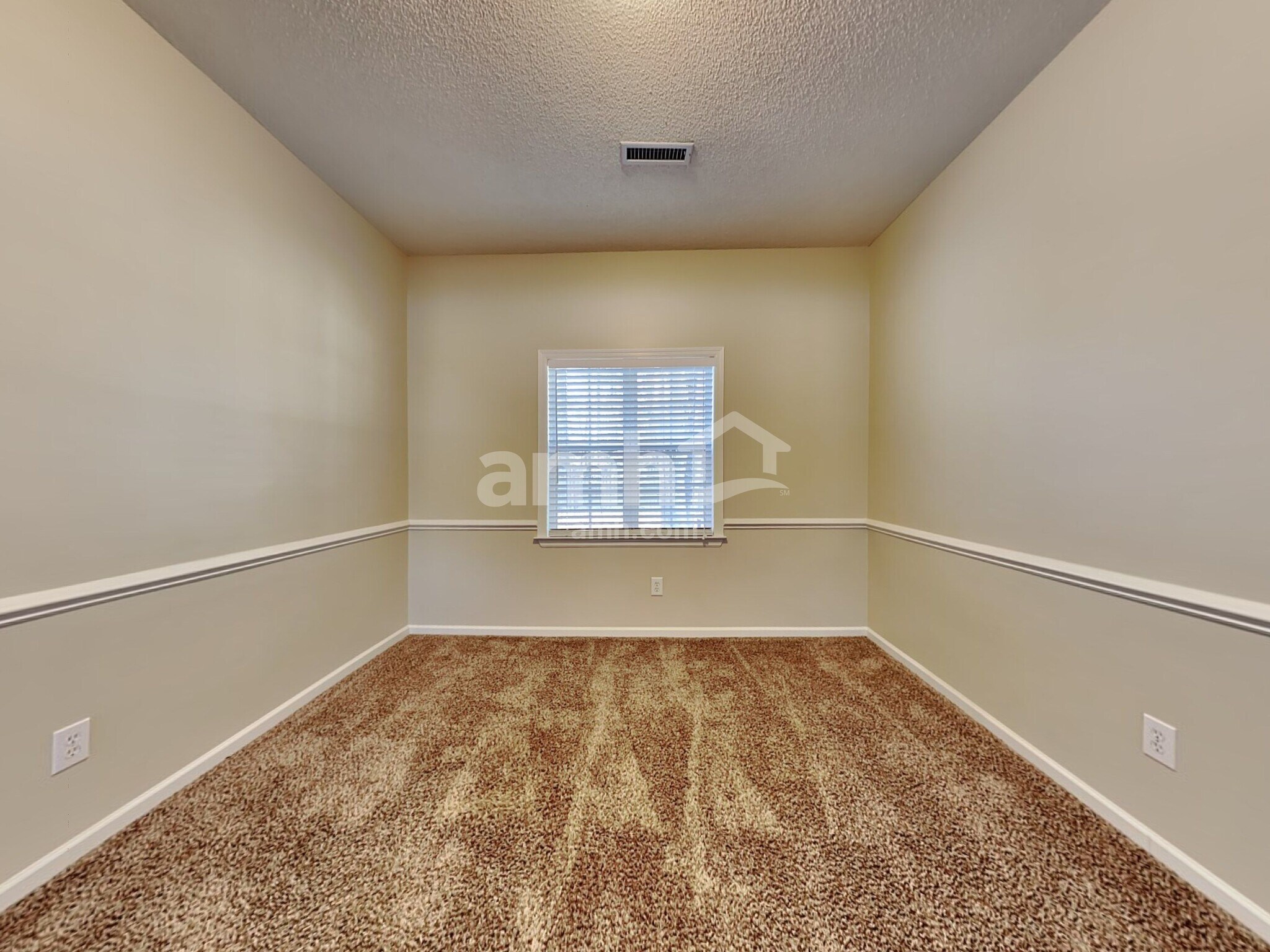 Building Photo - 106 Guildford Dr