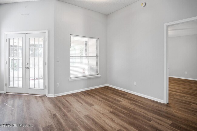 Building Photo - 8936 Deer Berry Ct