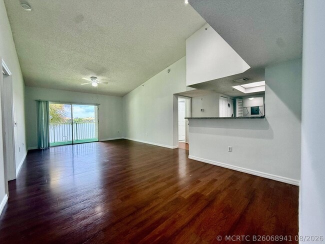 Building Photo - 5041 Wiles Rd