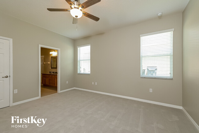 Building Photo - 451 Aragosa Dr