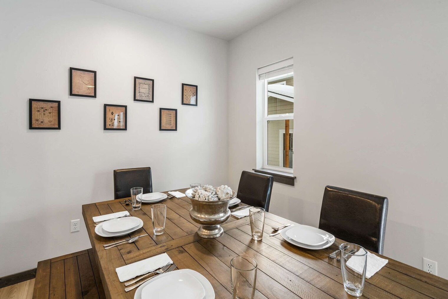 Building Photo - 2942 W Babcock St