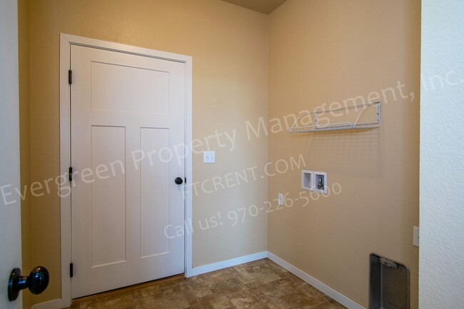 Building Photo - 4 bedroom, 3 bathroom in Wellington