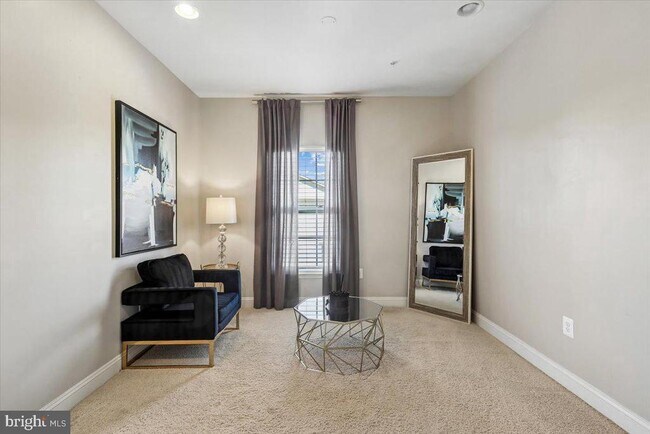 Building Photo - 402 Orchard Ridge Dr