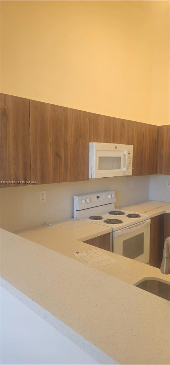 Building Photo - 2551 SE 16th Terrace