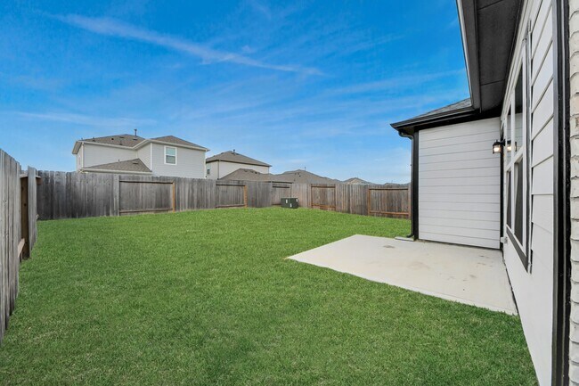 Building Photo - 5819 Blue Grama Dr