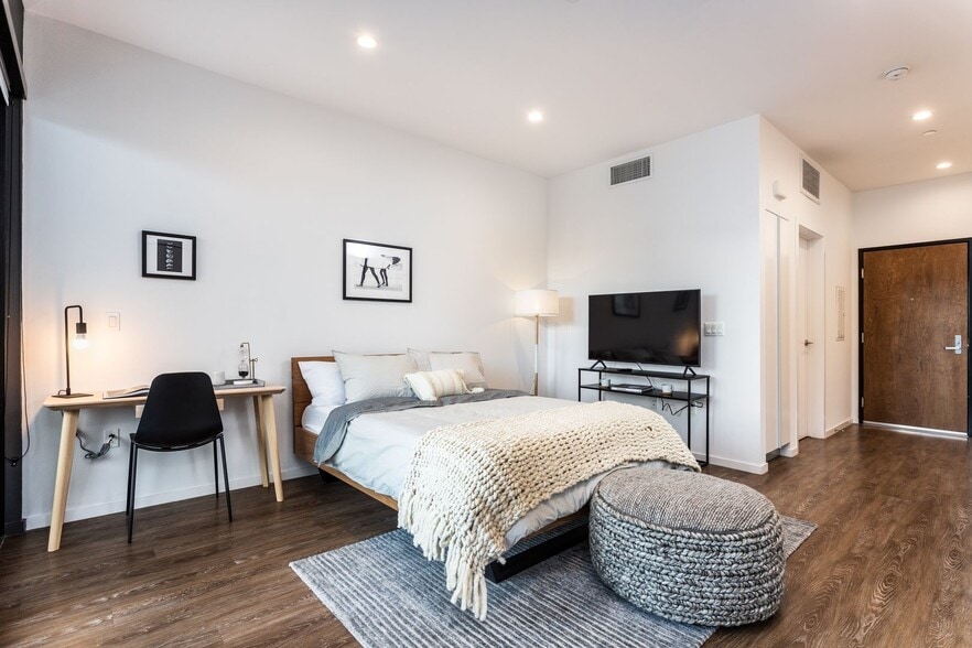 Interior Photo - Line Lofts