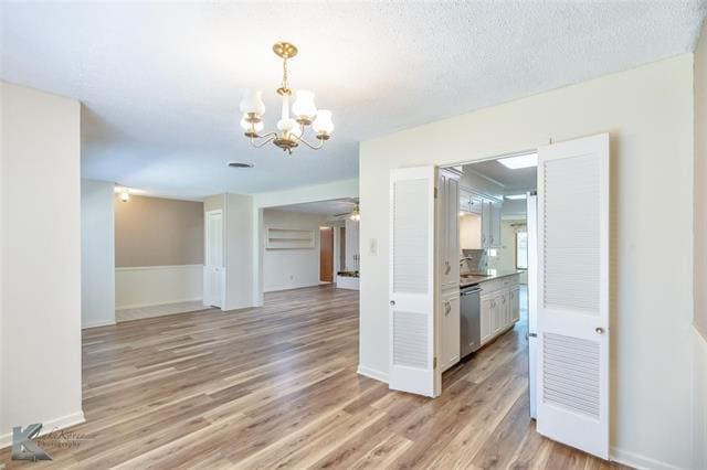 Building Photo - 3317 Santa Monica Dr