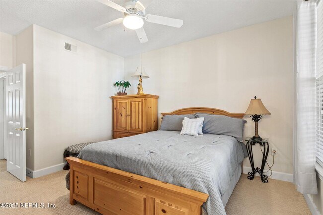 Building Photo - 215 S Ocean Grande Dr