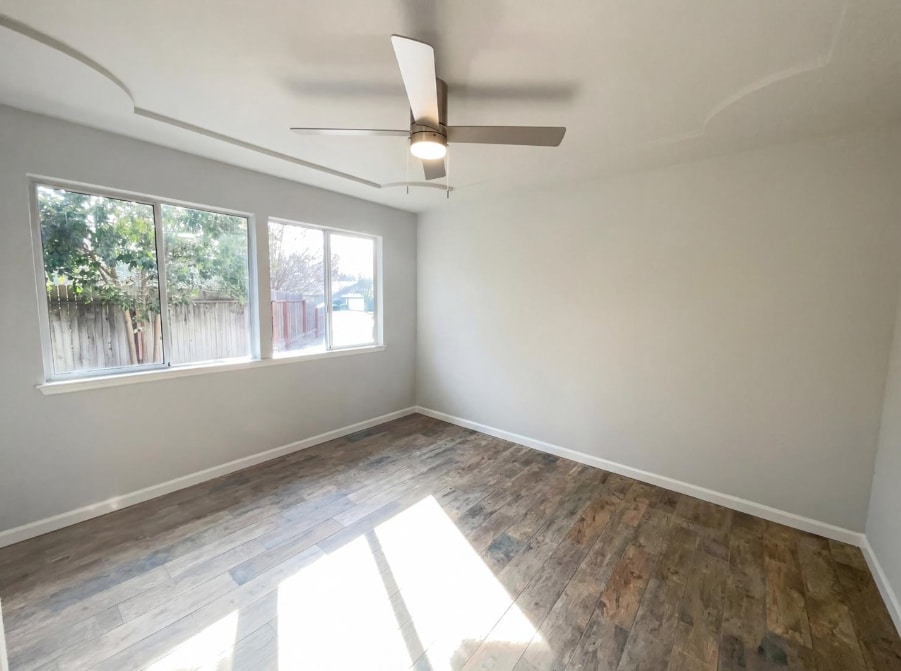 Building Photo - 4744 Ponderay Ln