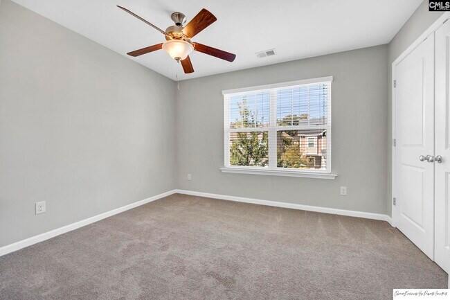 Building Photo - 768 Helmsman Ln