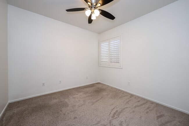 Building Photo - 8256 S Vía Del Forjador