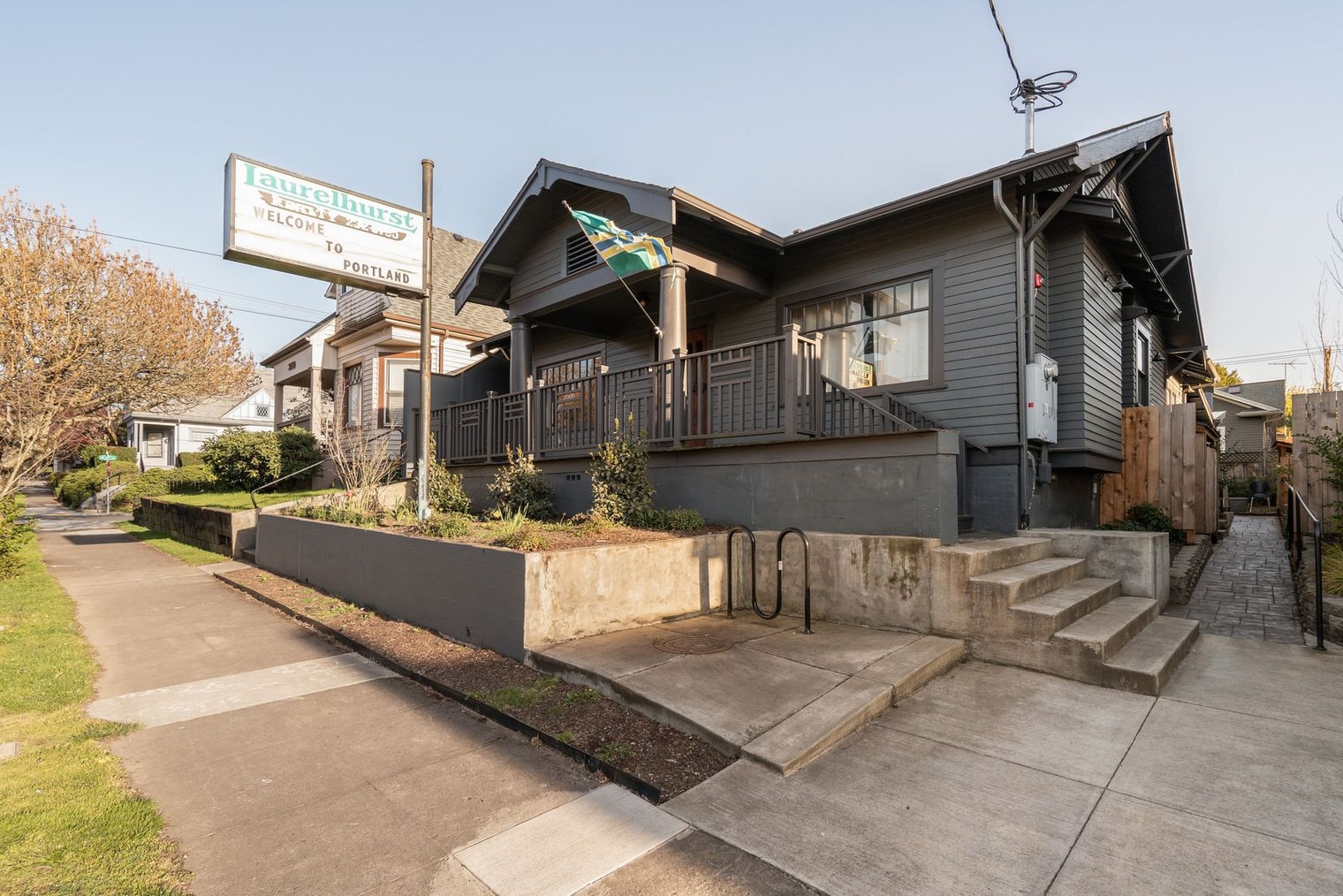 Building Photo - 3046 NE Glisan St