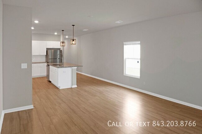 Building Photo - 557 Spanish Wells Rd