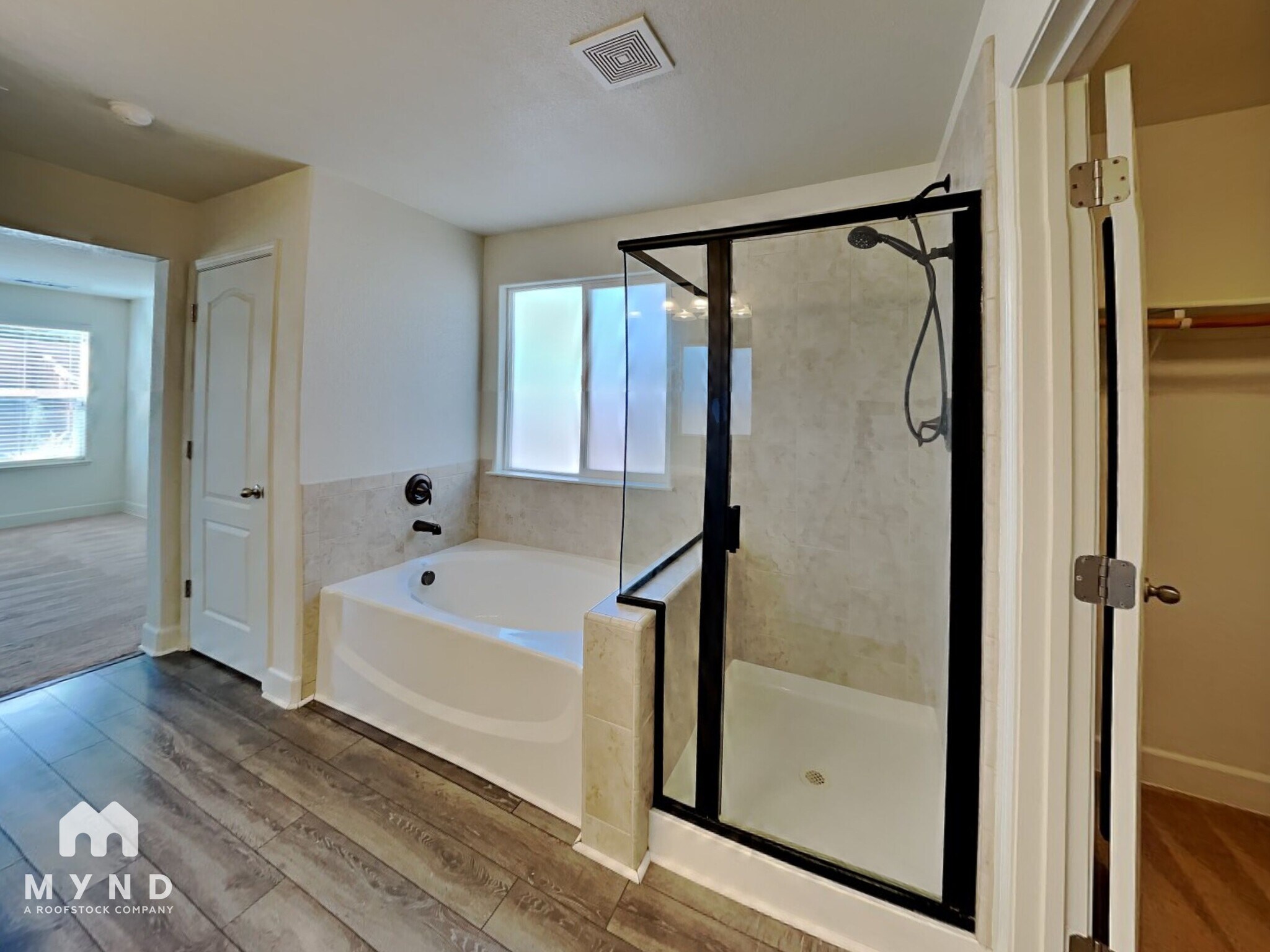 Building Photo - 11680 Cervino Dr