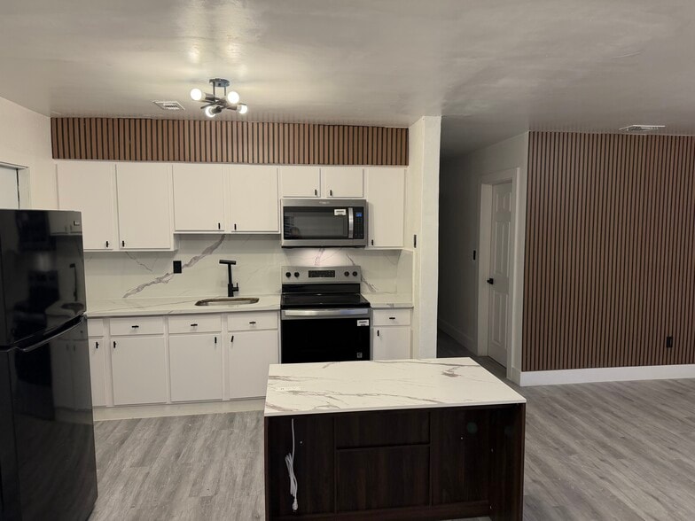 Building Photo - 2126 NW 47th Ter