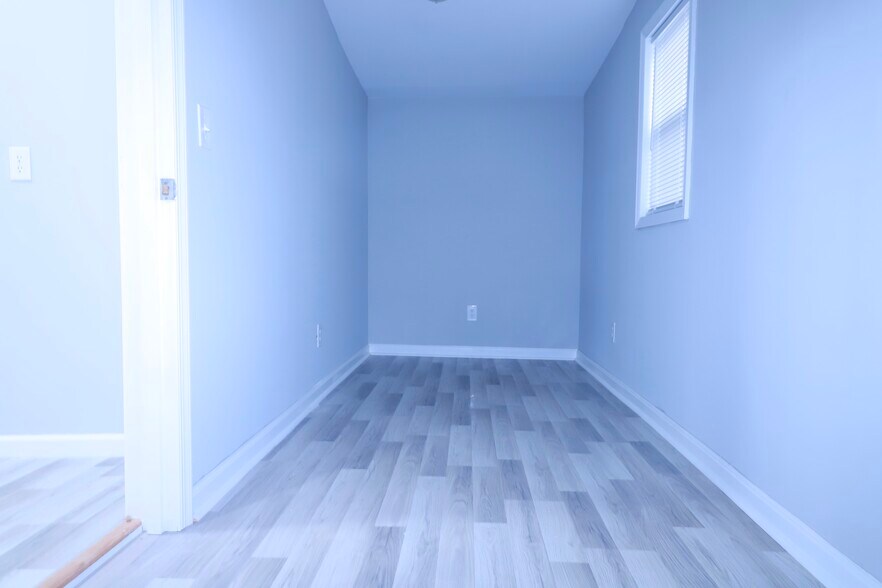 Building Photo - 6259 Sewells Point Rd