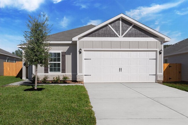 Primary Photo - 15434 Maple Ter Dr