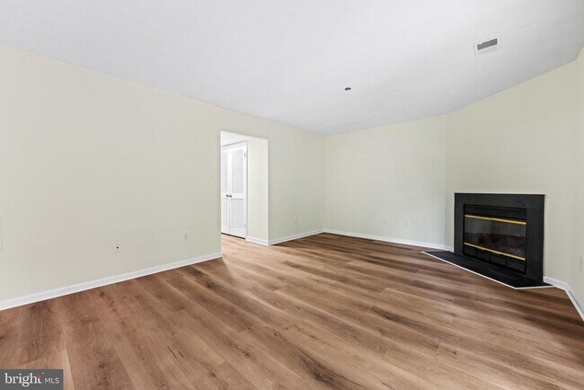 Building Photo - 2615 Chivalry Ct