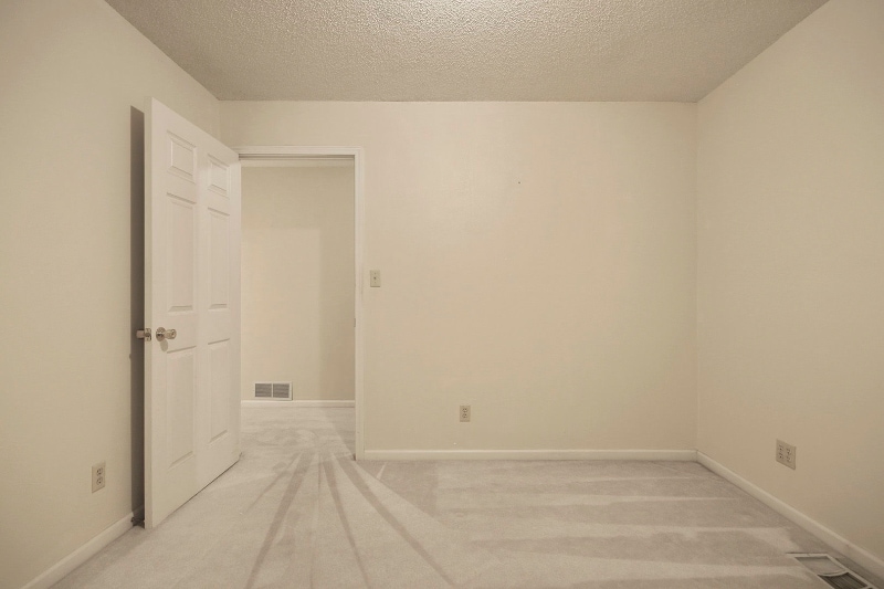 Building Photo - 711 E Brick St