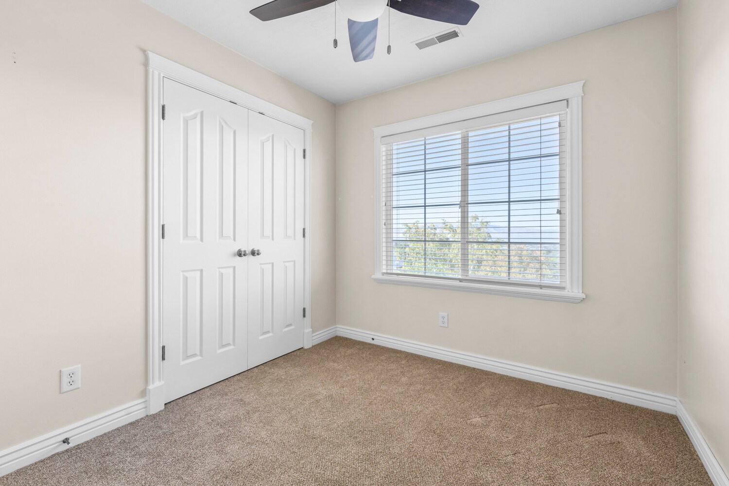 Bedroom 4 (2nd floor) - 1807 Skyline Dr