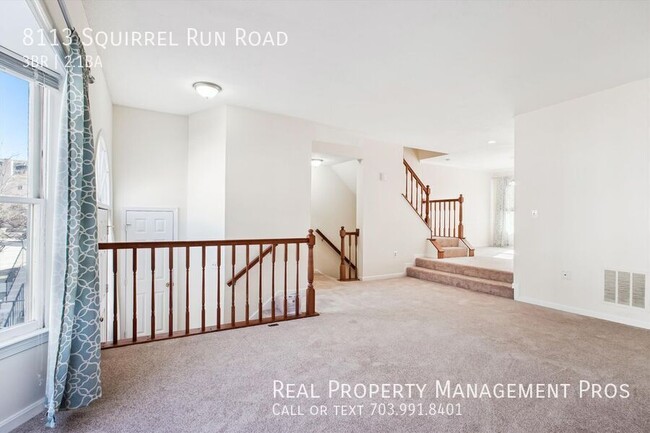 Building Photo - Spacious Garage Townhome w/ Park Views, Gr...