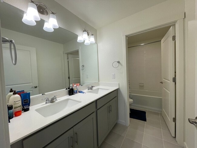 Building Photo - Live Lavishly in Crystal Valley Ranch