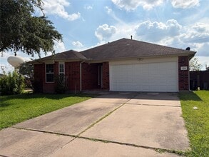Building Photo - 7214 Crescent Mills Dr