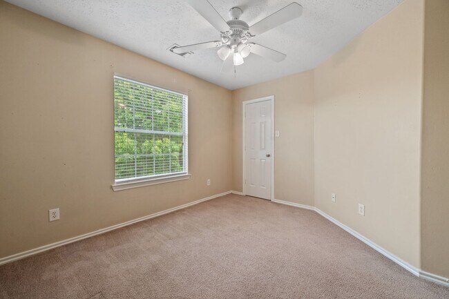 Building Photo - 8714 Thistlemoor Ln