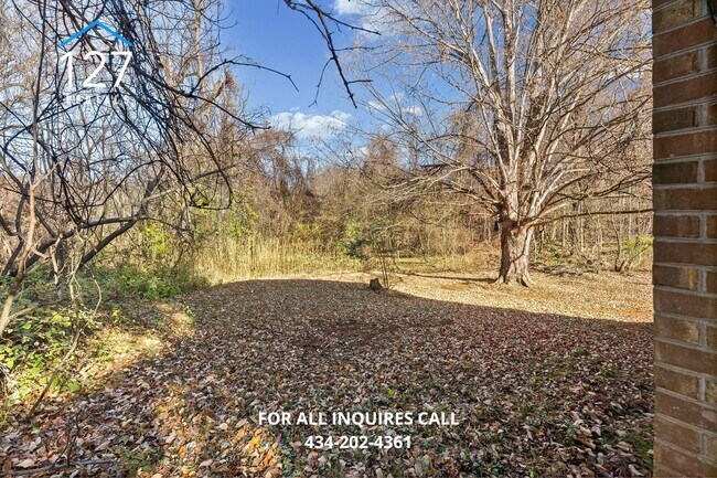 Building Photo - Spacious 3 Bed/1 Bath Property in Lynchburg