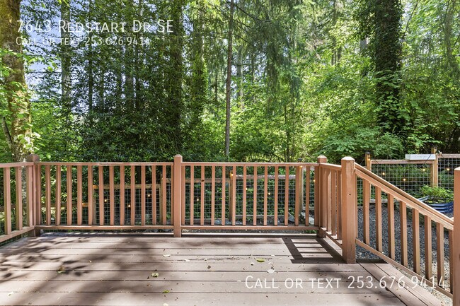 Building Photo - 7643 Redstart Dr SE