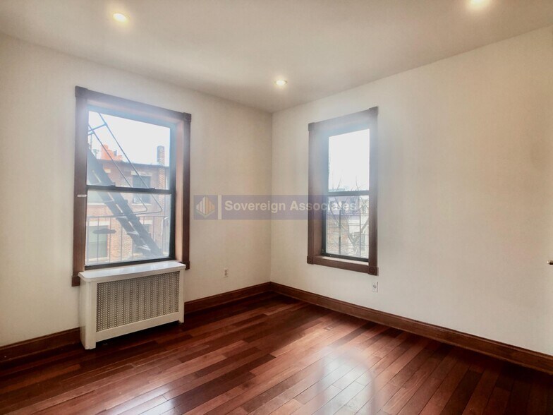 Building Photo - 305 Convent Ave
