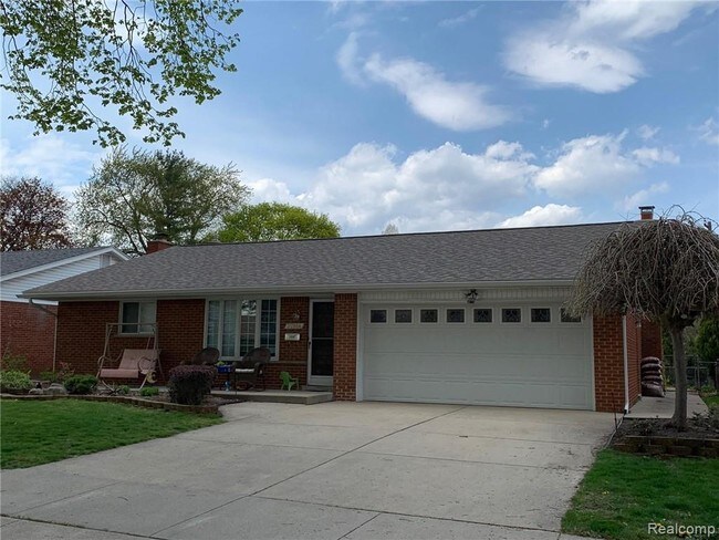 Building Photo - 35984 Scone St