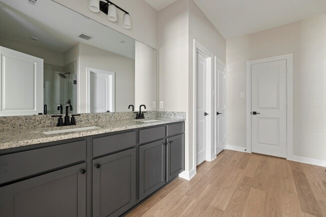 Building Photo - 3026 Banyan Dr