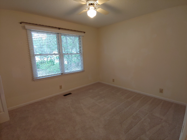 Building Photo - 456 Egret Dr